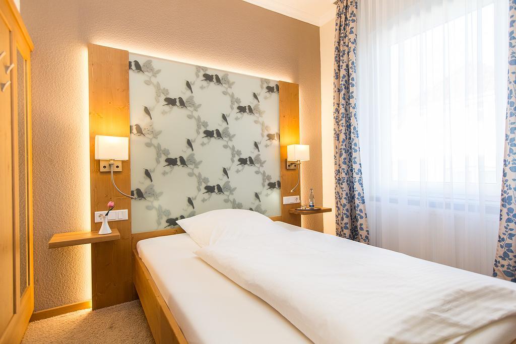 Hotel Bellevue Lauenburg Værelse billede